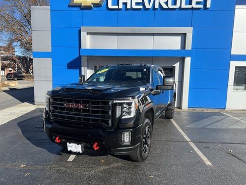 Used 2023 GMC Sierra 2500 AT4 w/ AT4 Premium Plus Package image 2