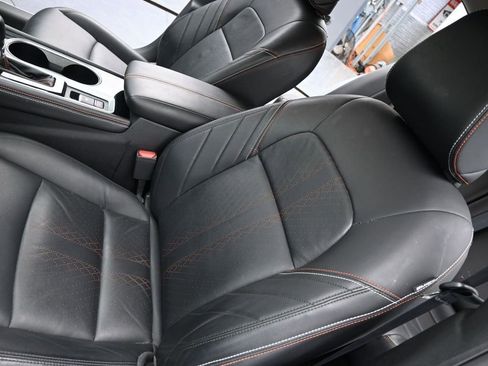 Used 2023 Nissan Altima 2.5 SR w/ SR Premium Package image 9