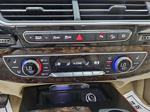 Used 2018 Audi Q7 3.0T Prestige w/ Prestige Package image 35