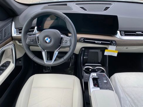 New 2026 BMW X1 xDrive28i w/ Technology Package AWD/4WD image 9