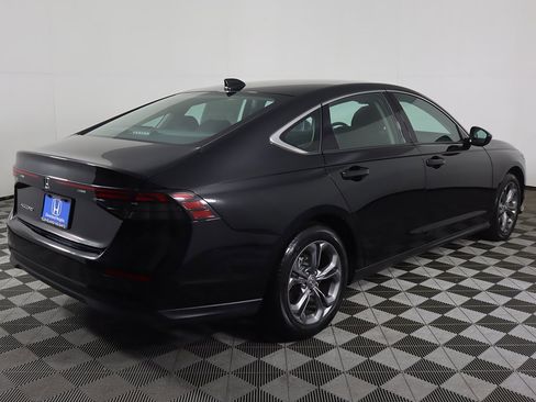 Used 2023 Honda Accord EX image 9