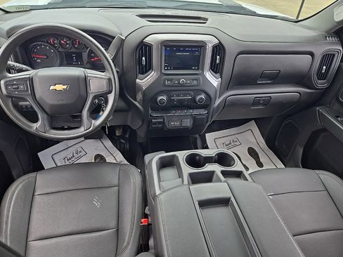 Used 2022 Chevrolet Silverado 2500 W/T w/ WT Convenience Package image 2