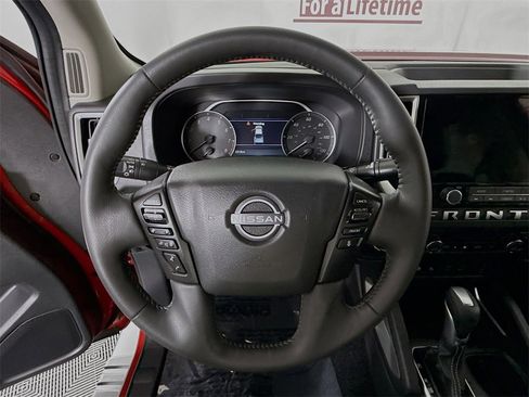 Certified 2025 Nissan Frontier SV w/ SV Convenience Package image 22