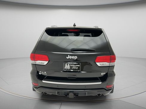 Used 2019 Jeep Grand Cherokee Overland AWD/4WD image 7