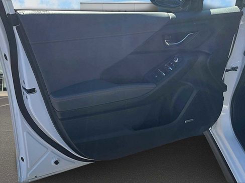 Used 2024 Subaru Crosstrek 2.5i Limited image 28