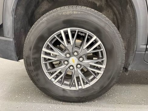Used 2026 Chevrolet Traverse LT AWD/4WD image 21