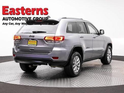 Used 2021 Jeep Grand Cherokee Laredo w/ Security & Convenience Group AWD/4WD image 5