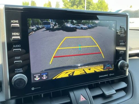 Certified 2022 Toyota RAV4 SE w/ Convenience Package AWD/4WD image 16