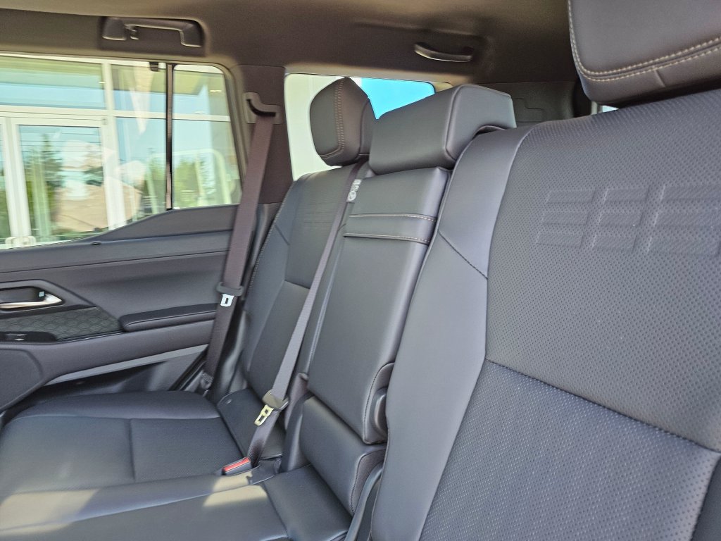 Used 2026 Lexus GX 550 AWD/4WD image 21