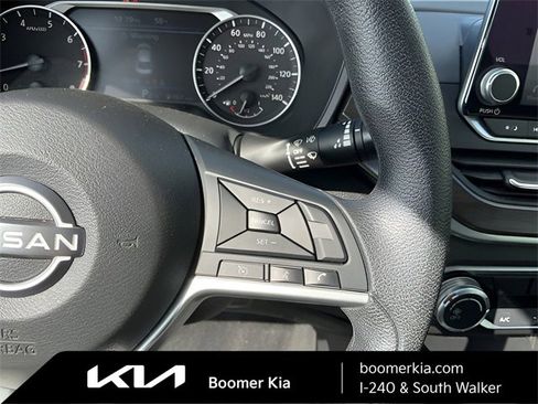 Used 2024 Nissan Altima 2.5 SV image 20