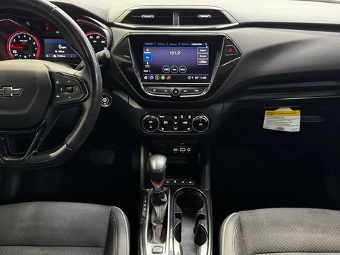Used 2021 Chevrolet TrailBlazer RS w/ Sun and Liftgate Package FWD image 15