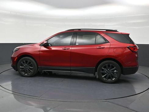 Used 2024 Chevrolet Equinox RS FWD image 2