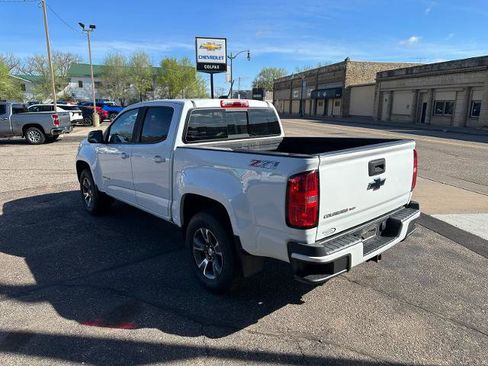 Used 2017 Chevrolet Colorado Z71 AWD/4WD image 7