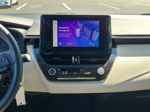 Certified 2023 Toyota Corolla LE image 18