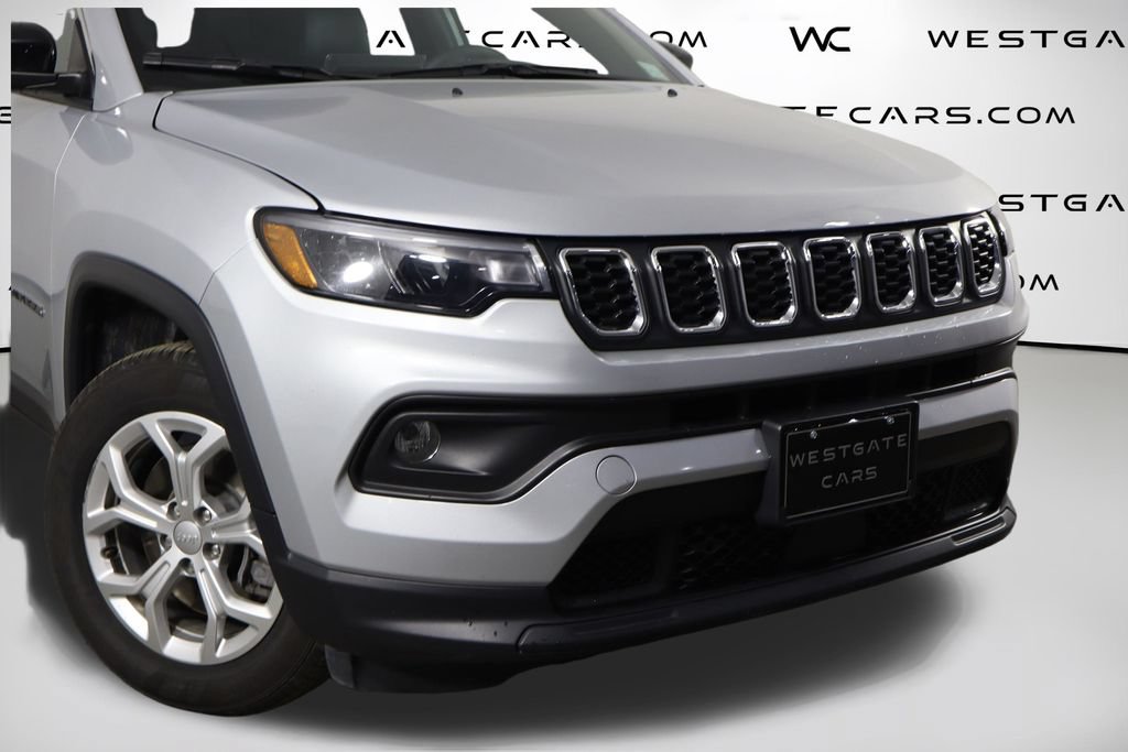Used 2024 Jeep Compass Latitude AWD/4WD image 43
