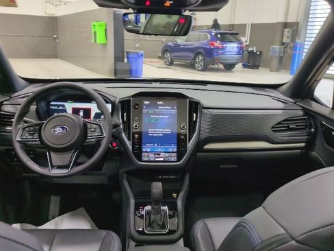 Certified 2025 Subaru Forester Limited image 6