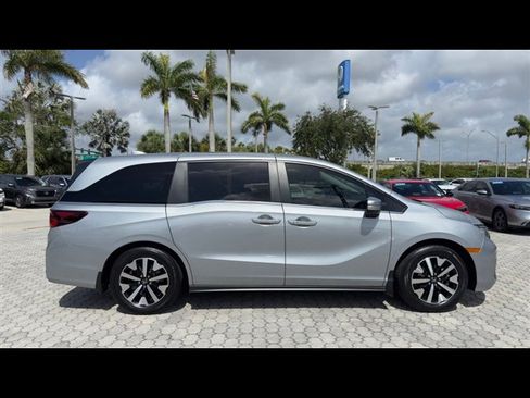 Certified 2025 Honda Odyssey EX-L image 16
