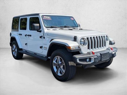 Used 2021 Jeep Wrangler Unlimited Sahara image 3