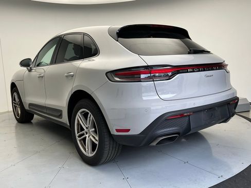 Used 2024 Porsche Macan AWD/4WD image 3