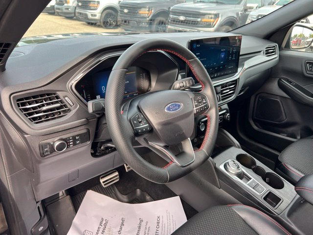 Certified 2024 Ford Escape ST-Line w/ Tech Pack #1 AWD/4WD image 7