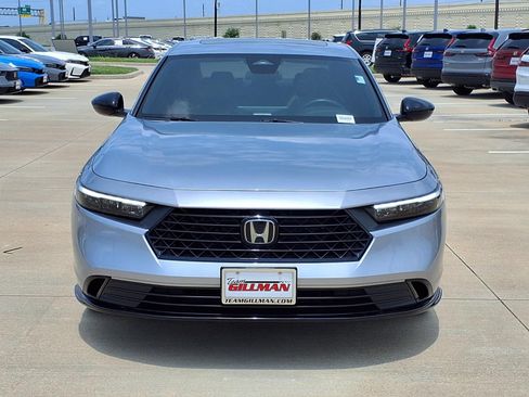 Used 2025 Honda Accord Sport image 5