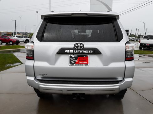 Certified 2024 Toyota 4Runner TRD Off-Road AWD/4WD image 7