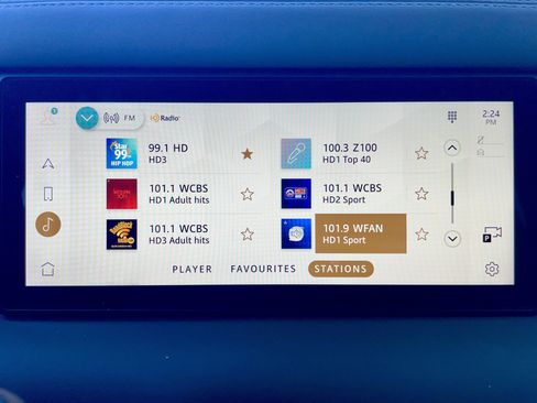 Certified 2024 Land Rover Defender 110 S image 29