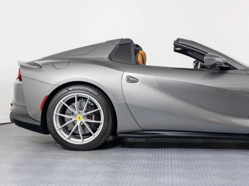 Used 2023 Ferrari 812 GTS RWD image 6
