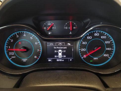 Used 2017 Chevrolet Cruze LS FWD image 23