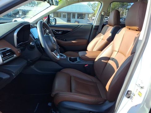 Certified 2025 Subaru Outback Touring XT image 4