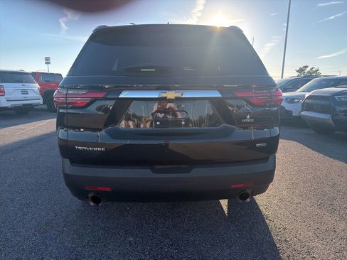 Used 2024 Chevrolet Traverse LS FWD image 4
