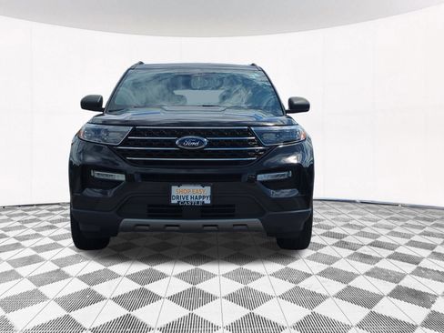 Used 2020 Ford Explorer XLT w/ Equipment Group 202A AWD/4WD image 7