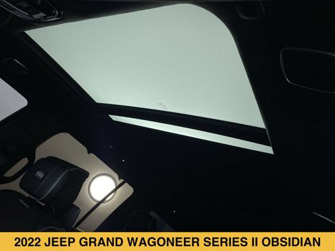 Used 2022 Jeep Grand Wagoneer Series II AWD/4WD image 11