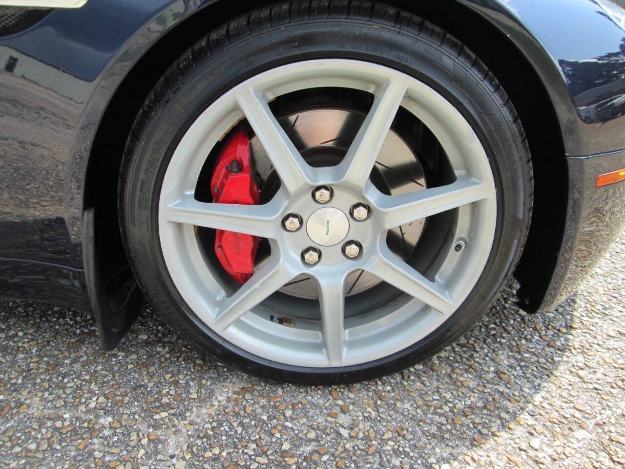 Used 2007 Aston Martin V8 Vantage Coupe RWD image 57