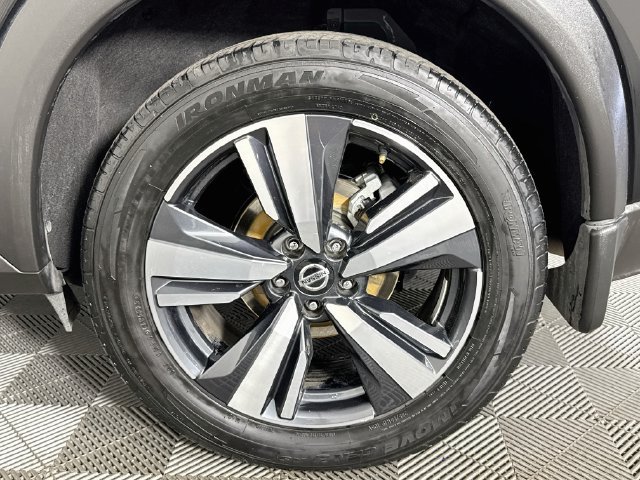 Used 2021 Nissan Rogue SL FWD image 34