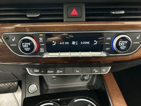 Used 2022 Audi A4 2.0T allroad Premium image 16