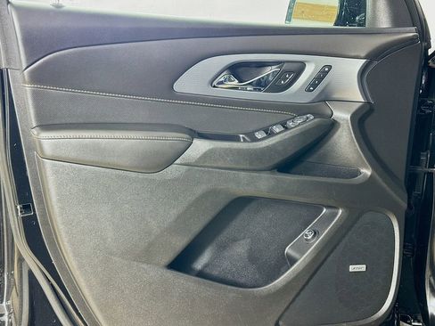 Used 2020 Chevrolet Traverse Premier w/ Redline Edition image 9