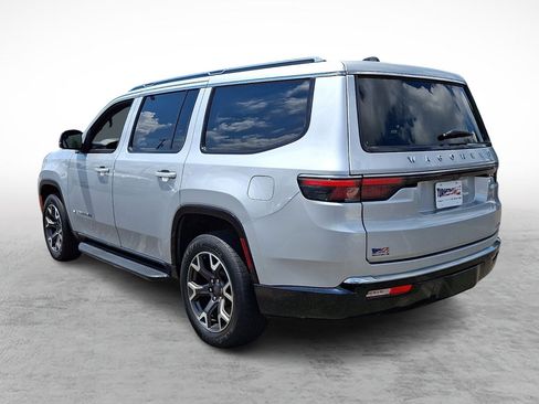 Used 2024 Jeep Wagoneer Series III AWD/4WD image 3
