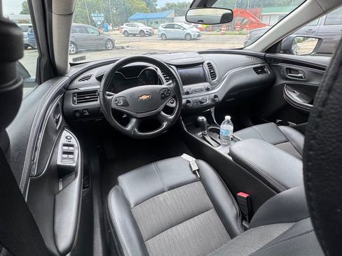 Used 2020 Chevrolet Impala LT FWD image 10