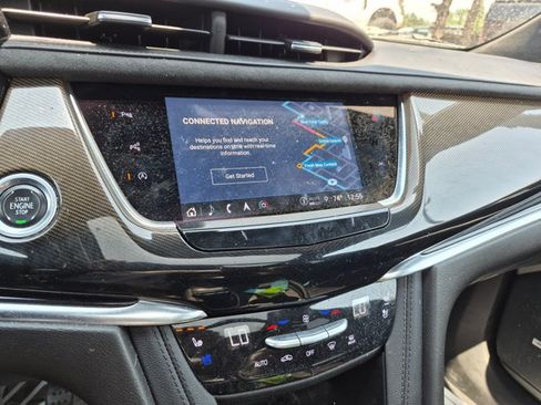 Used 2021 Cadillac XT6 Premium Luxury w/ Platinum Package AWD/4WD image 11