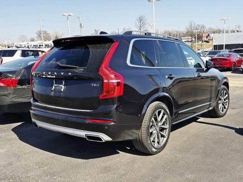 Used 2019 Volvo XC90 T6 Momentum w/ Advanced Package image 2