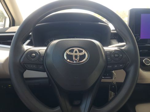 Certified 2025 Toyota Corolla LE FWD image 20