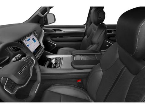 Certified 2026 Jeep Grand Wagoneer Limited AWD/4WD image 8