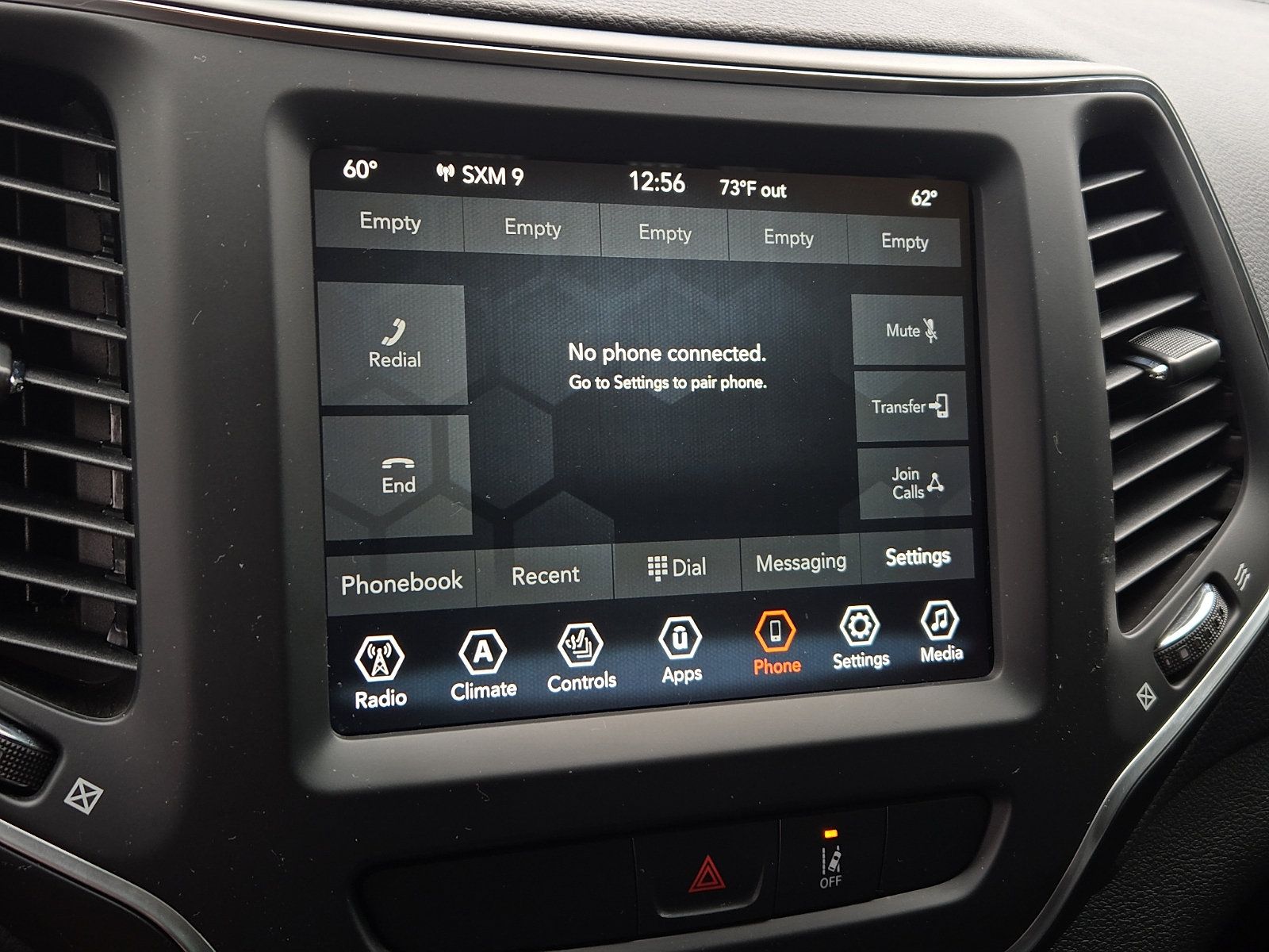 Used 2022 Jeep Cherokee Latitude Lux w/ Mopar Interior Package AWD/4WD image 26