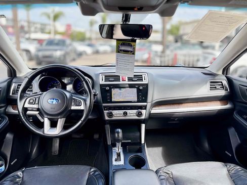 Used 2017 Subaru Outback 3.6R Limited AWD/4WD image 24