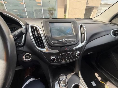 Used 2018 Chevrolet Equinox LT FWD image 14