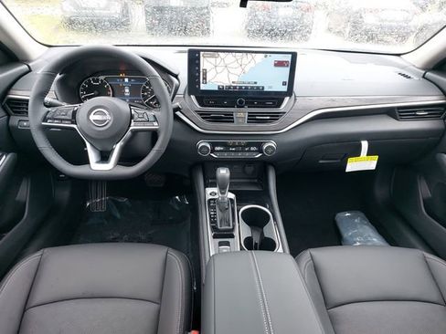 New 2025 Nissan Altima 2.5 SL FWD image 31