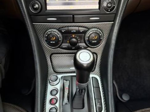Used 2009 Mercedes-Benz SL 63 AMG image 16