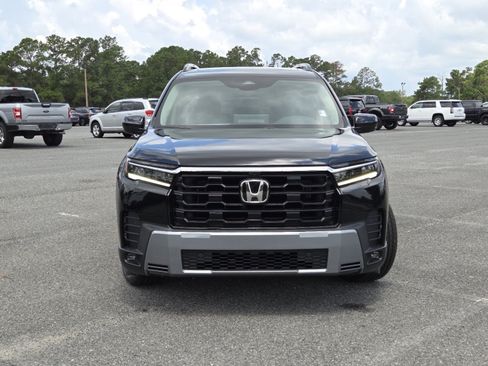 New 2026 Honda Pilot Touring image 13