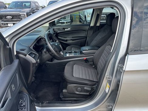 Used 2022 Ford Edge SE image 19